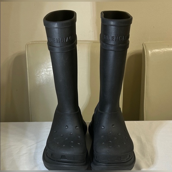 Balenciaga X Crocs Matte Black  Rubber Boots - Authentic - Picture 1 of 10